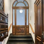 Vico 4 Rooms